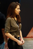 девушка на выставке Игромир 2013