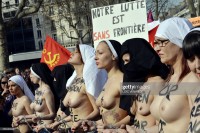 Голый протест Femen