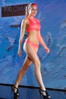 Показ купальников на выставке Lingerie Fashion Weekend 2016