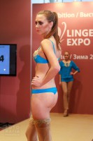девушка в нижнем белье на выставке Lingerie-Expo 2014